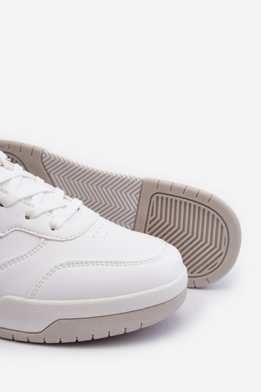 Chaussures modèle baskets en cuir écologique de couleur blanche Radikalle
