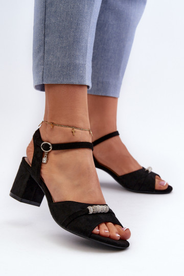 Sandales pour femmes en éco-daim à talons avec de beaux détails en noir Narhi 2