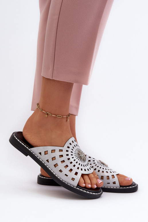 avec brillance Chaussons pour femmes à talons larges avec ornements couleur argent Ebirena