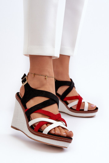 Sandales plateforme à brides de couleur noire Ellen