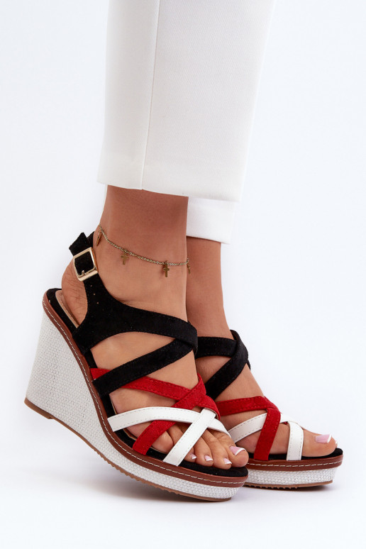 Sandales plateforme à brides de couleur noire Ellen