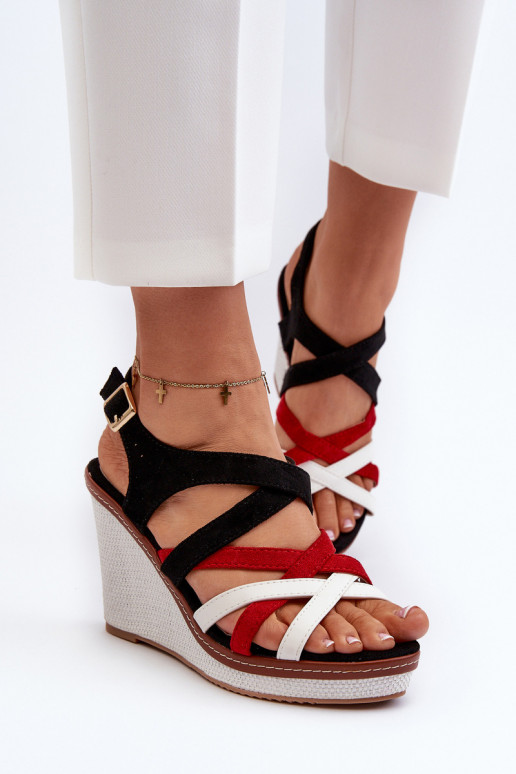 Sandales plateforme à brides de couleur noire Ellen