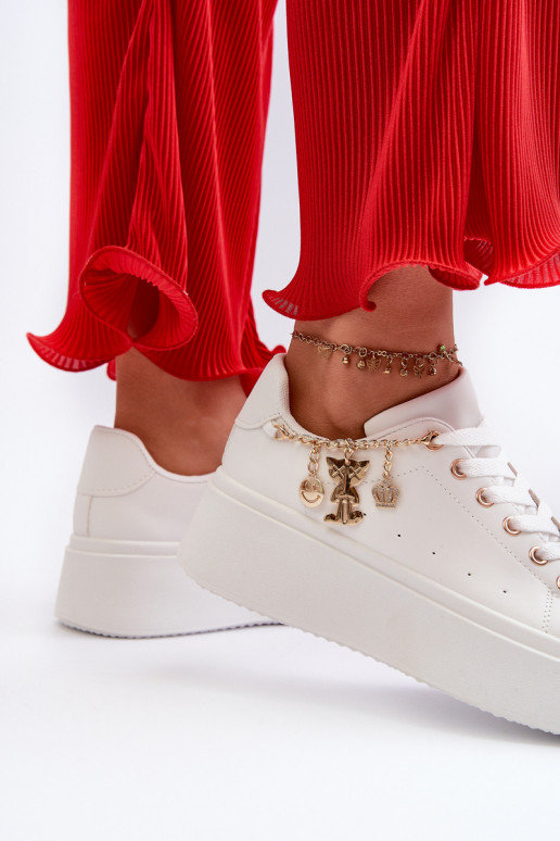 Chaussures modèle baskets avec plateforme en blanc Tivissa