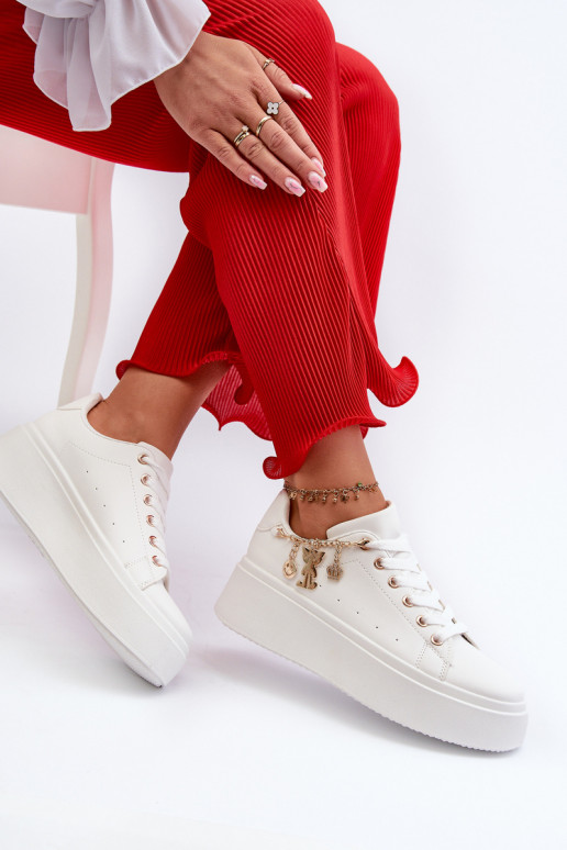 Chaussures modèle baskets avec plateforme en blanc Tivissa