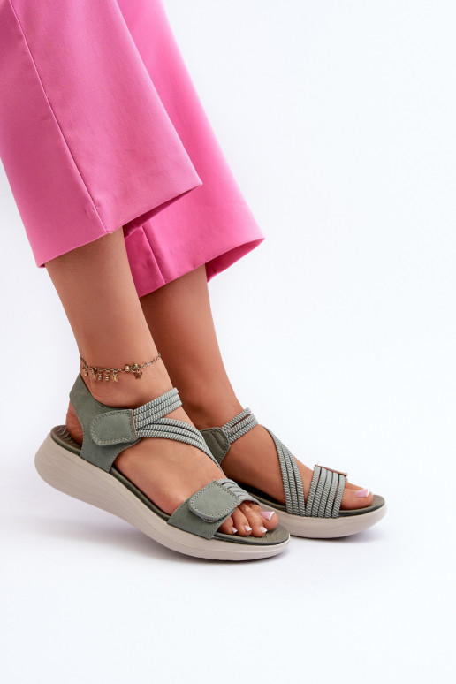 Sandales confortables à fermetures adhésives de couleur verte Eladora