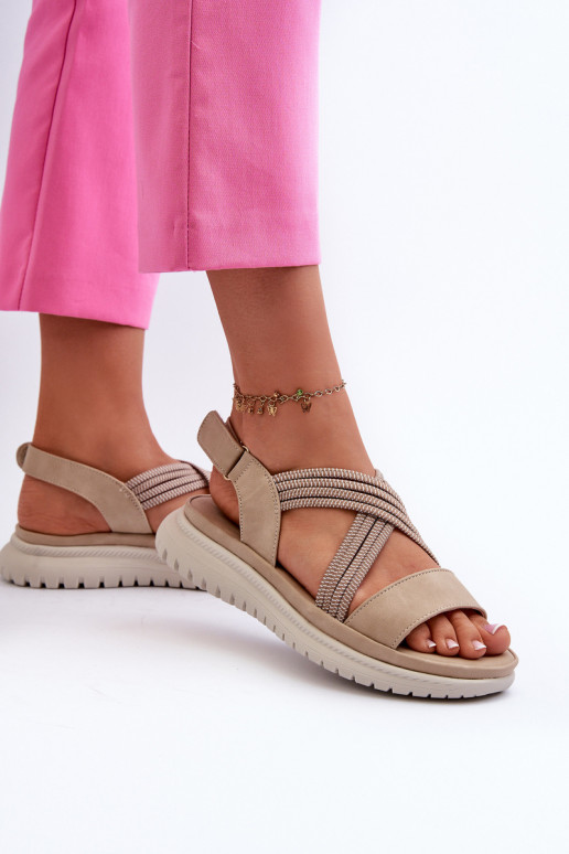 Sandales confortables à fermetures adhésives de couleur beige Ceclea