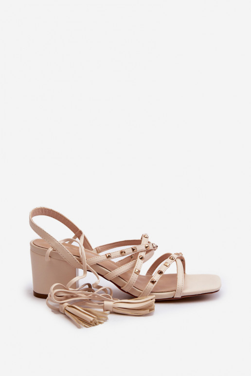 Sandales à lacets à talons bas Chrisele beiges Ozdobione