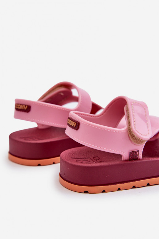 Sandales enfant à attaches adhésives LL385001 coloris rose