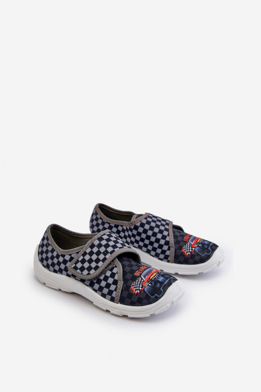 Chaussons confortables pour garçon avec attaches adhésives Befado 974Y540 gris