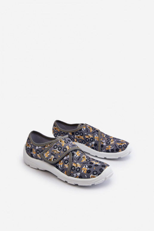 Chaussons confortables pour garçon avec attaches adhésives Befado 974Y552 gris