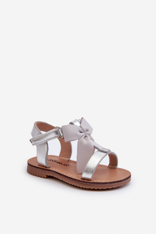 sandales Enfant avec rubans avec attaches adhésives couleur argent Joratia