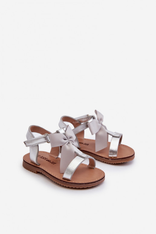 sandales Enfant avec rubans avec attaches adhésives couleur argent Joratia