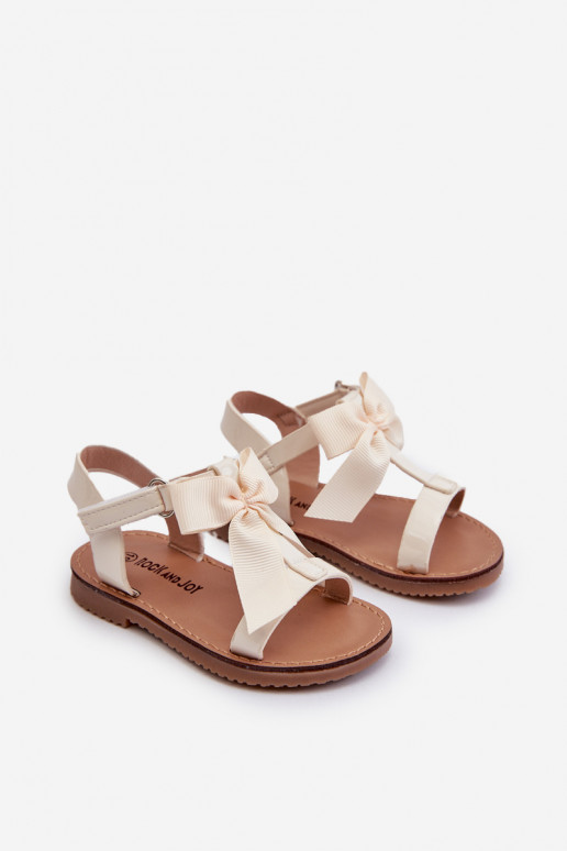 Sandales en cuir verni Joratia pour enfants avec rubans et fermetures adhésives en ivoire