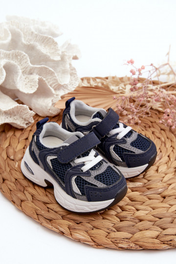 Chaussures de sport pour enfants, modèle baskets avec attaches adhésives de couleur bleu foncé Rulagia