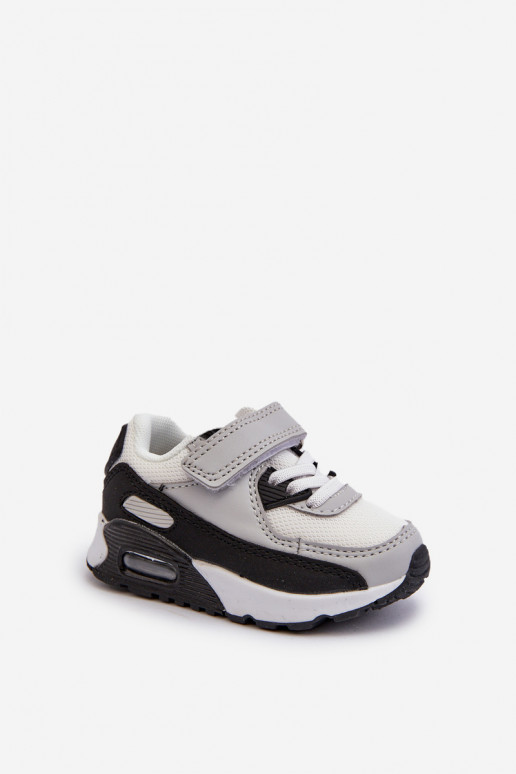 Modèle de sneaker enfant chaussures à attaches adhésives couleur gris Krissandra