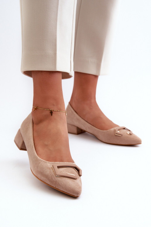 Chaussures à talons bas avec ornements en suède écologique S.Barski KV27-034 beige
