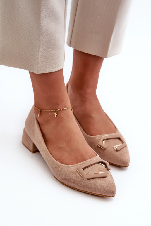 Chaussures à talons bas avec ornements en suède écologique S.Barski KV27-034 beige