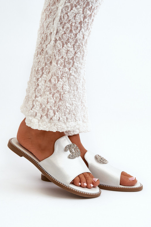 Chaussons pour femmes de style élégant à paillettes avec ornements S.Barski KV27-050 couleur argent