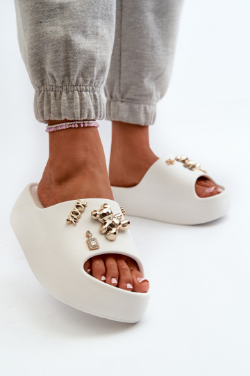 Chaussons pour femmes Lengva Chaussons légers avec de beaux détails de couleur blanc Orchia 2