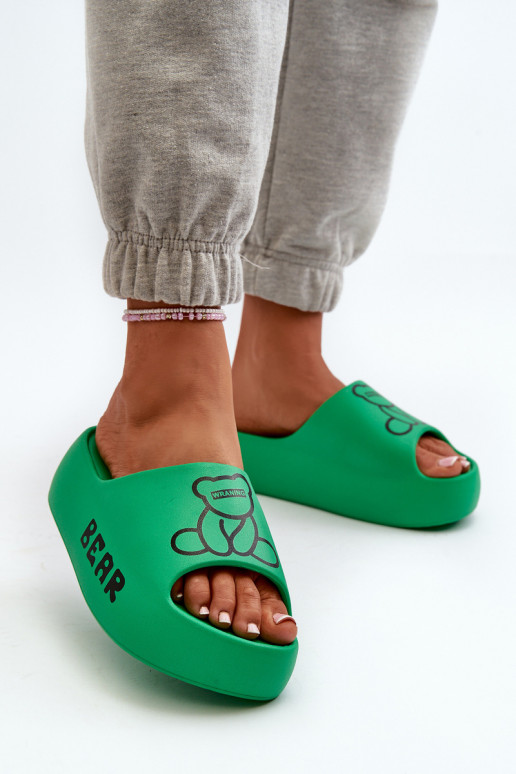 Pantoufles légères pour femmes, pantoufles à semelles massives à la mode avec ours en peluche, couleur verte Lamira Pantoufles légères pour femmes, pantoufles à semelles massives à la mode avec ours en peluche, couleur verte Lamira