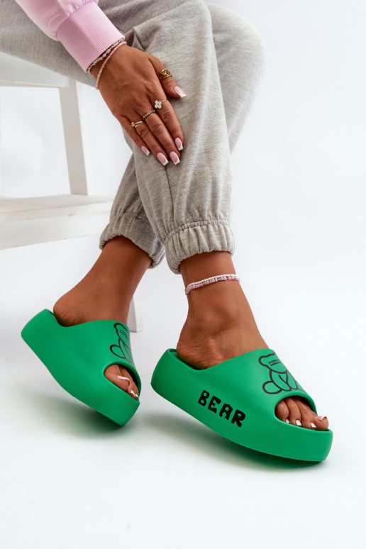 Pantoufles légères pour femmes, pantoufles à semelles massives à la mode avec ours en peluche, couleur verte Lamira Pantoufles légères pour femmes, pantoufles à semelles massives à la mode avec ours en peluche, couleur verte Lamira