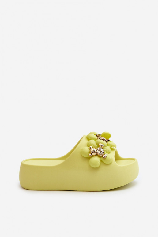 Chaussons pour femmes Chaussons légers avec de beaux détails et une semelle massive Kalkės Bremavia