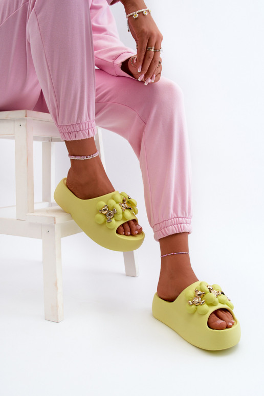 Chaussons pour femmes Chaussons légers avec de beaux détails et une semelle massive Kalkės Bremavia