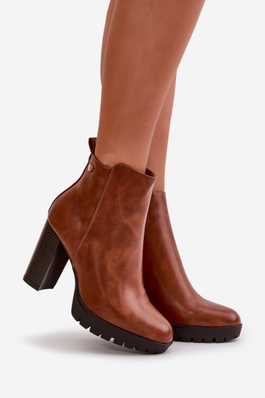 Bottines pour femmes réchauffées au Poteau Haut Attachées au Château couleur marron Bioria Bottines pour femmes réchauffées au Poteau Haut Attachées au Château couleur marron Bioria