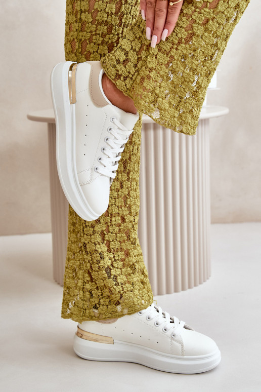 Faible Chaussures de loisirs avec une plateforme en cuir écologique Blanc-beige Nevelena Faible Chaussures de loisirs avec une plateforme en cuir écologique Blanc-beige Nevelena