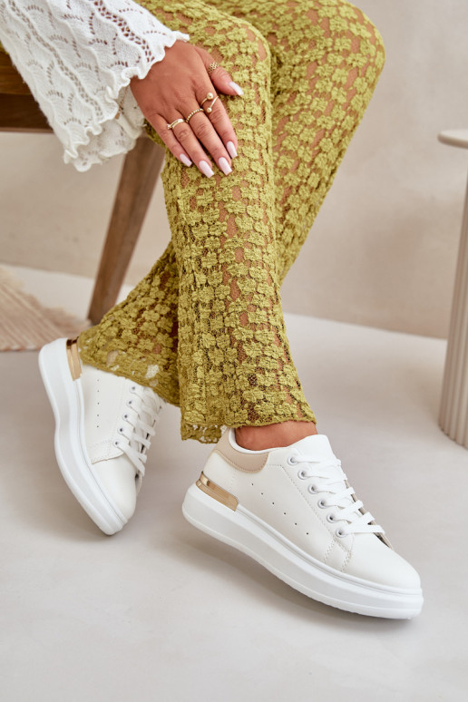 Faible Chaussures de loisirs avec une plateforme en cuir écologique Blanc-beige Nevelena Faible Chaussures de loisirs avec une plateforme en cuir écologique Blanc-beige Nevelena