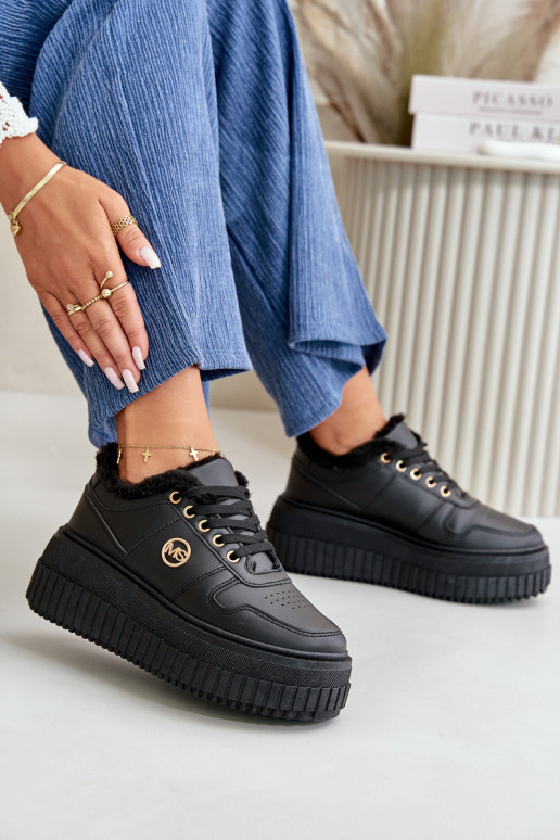 Chaussures modèle baskets baskets Féminin réchauffer avec des semelles massives à la mode couleur noire Verissha