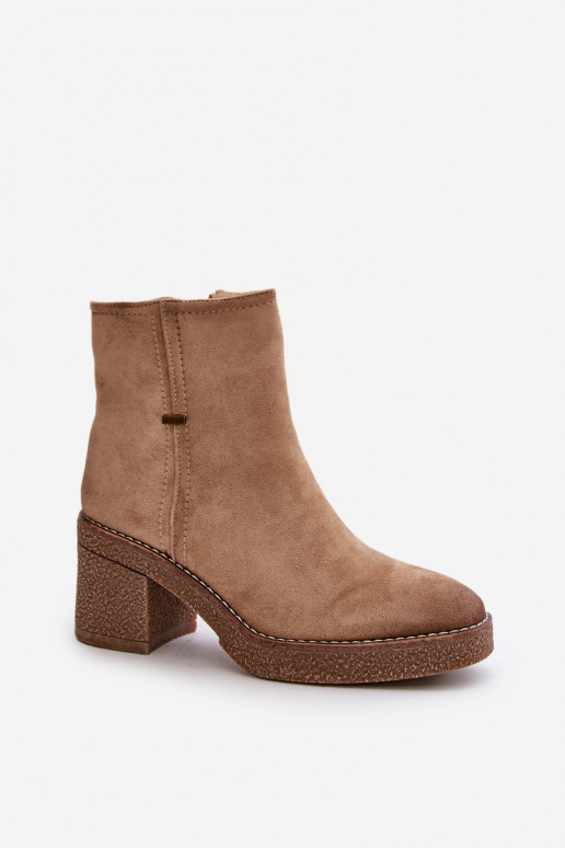 Bottes avec chauffage à l intérieur en daim écologiqueoÀe beige Arkesia Bottes avec chauffage à l intérieur en daim écologiqueoÀe beige Arkesia