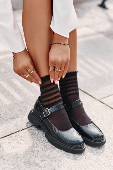avec effet vernis chaussures Féminin avec des sangles couleur noire Vinceza 62179