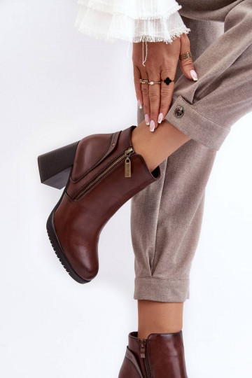 Bottines à talons hauts...