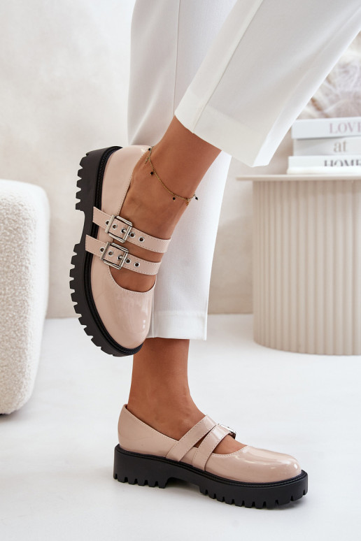 chaussures Féminin avec des bandes avec effet vernis beige Terione chaussures Féminin avec des bandes avec effet vernis beige Terione