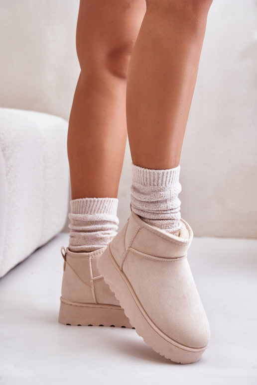 Bottes de neige Féminin avec une plateforme réchauffer avec de la fourrure à l intérieur couleur ivoire Xamella Bottes de neige Féminin avec une plateforme réchauffer avec de la fourrure à l intérieur couleur ivoire Xamella