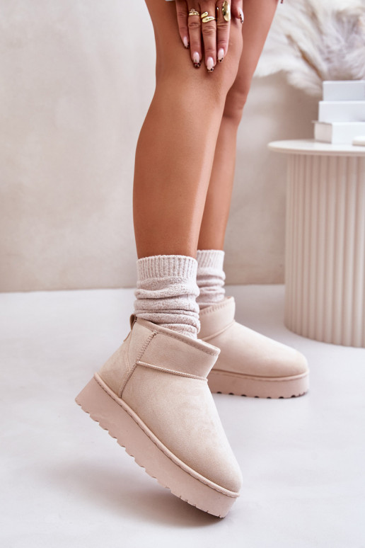 Bottes de neige Féminin avec une plateforme réchauffer avec de la fourrure à l intérieur couleur ivoire Xamella Bottes de neige Féminin avec une plateforme réchauffer avec de la fourrure à l intérieur couleur ivoire Xamella
