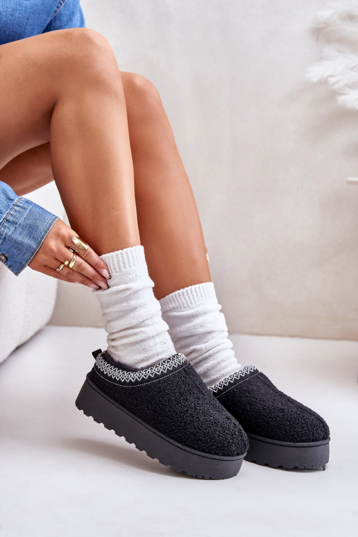 Bottes de neige Féminin avec une plateforme Z Haftem couleur noire Tirissa Bottes de neige Féminin avec une plateforme Z Haftem couleur noire Tirissa