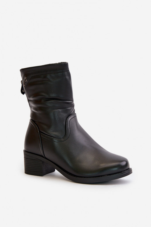 Bottes Sur un talon bas réchauffer avec de la fourrure à l intérieur Vinceza 85155 couleur noire Bottes Sur un talon bas réchauffer avec de la fourrure à l intérieur Vinceza 85155 couleur noire