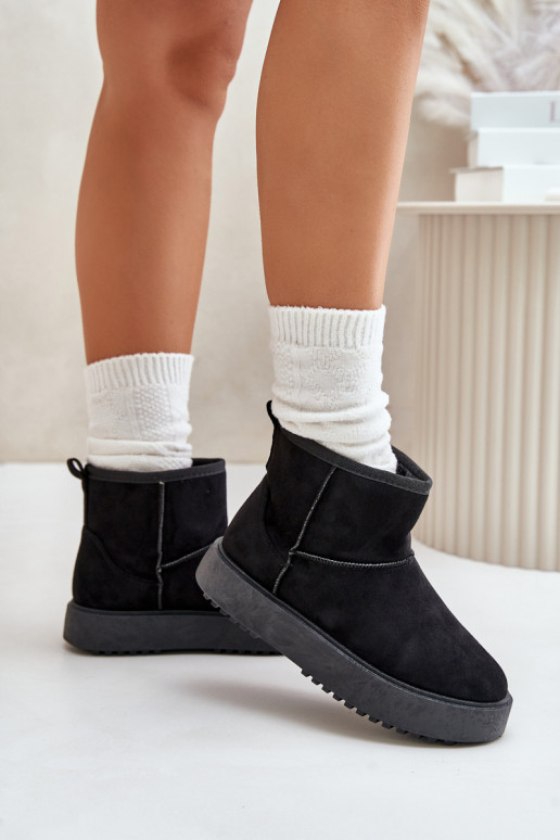 Féminin Bottes de neige avec une plateforme Z en daim écologiqueu couleur noire Atteria Féminin Bottes de neige avec une plateforme Z en daim écologiqueu couleur noire Atteria