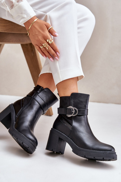 Bottes pour femmes avec des talons Enregistrer réchauffer Au Château couleur noire Inabelle Bottes pour femmes avec des talons Enregistrer réchauffer Au Château couleur noire Inabelle