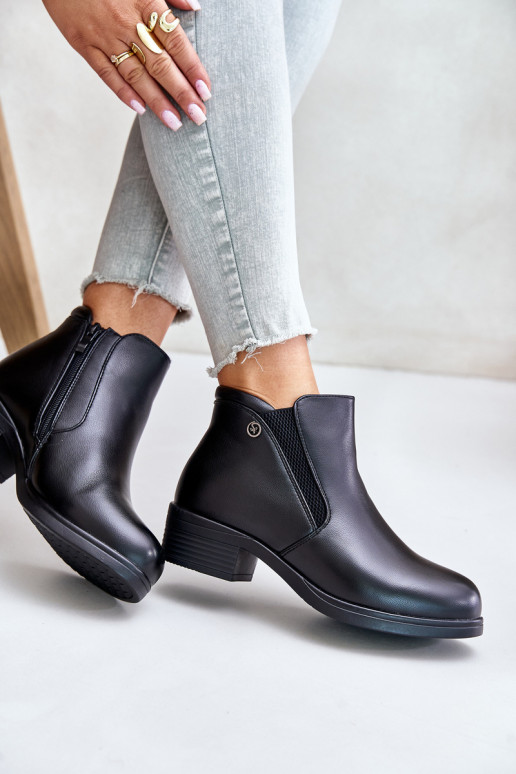 Bottes Avec un dessus bas réchauffer avec de la fourrure à l intérieur Vinceza 85150 couleur noire Bottes Avec un dessus bas réchauffer avec de la fourrure à l intérieur Vinceza 85150 couleur noire