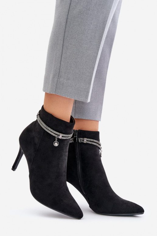 réchauffer Bottes avec des talons fins avec des talons décorés en daim écologiqueoÀe Vinceza 16469 couleur noire réchauffer Bottes avec des talons fins avec des talons décorés en daim écologiqueoÀe Vinceza 16469 couleur noire