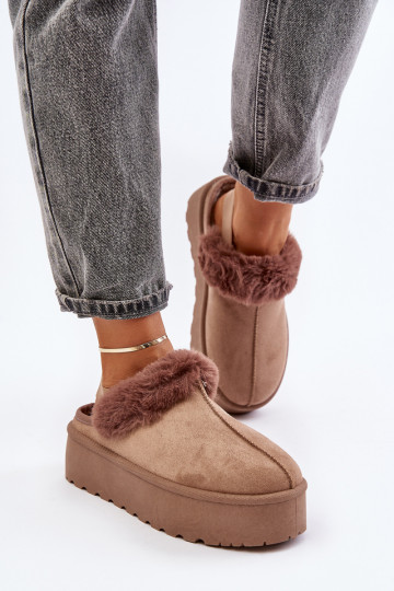 Chaussons Féminin avec une plateforme avec un manteau de fourrure beige Linaris 2