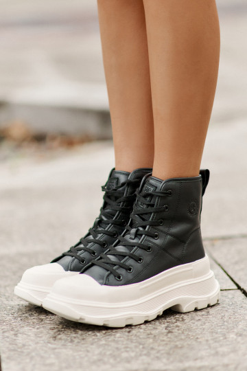 Chaussures casual isolées en cuir avec plateforme Big Star OO274A599 en noir 2