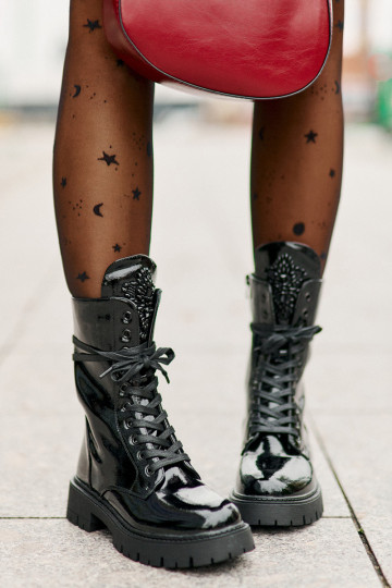 avec effet vernis réchauffer Bottines de travail avec des ornements couleur noire Kelilea