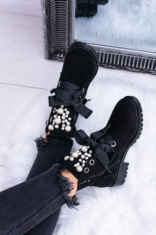 en daim réchauffer Bottes avec perles artificielles et ruban couleur noire Perla en daim réchauffer Bottes avec perles artificielles et ruban couleur noire Perla