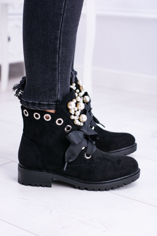 en daim réchauffer Bottes avec perles artificielles et ruban couleur noire Perla en daim réchauffer Bottes avec perles artificielles et ruban couleur noire Perla