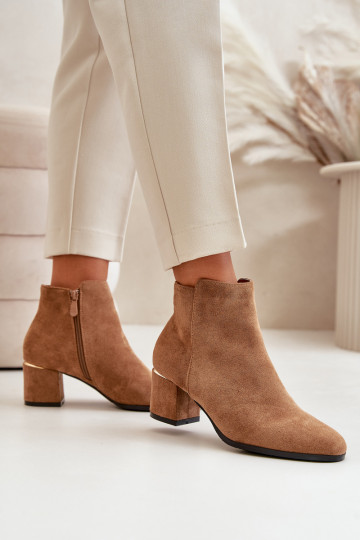 Bottines à talon en daim...
