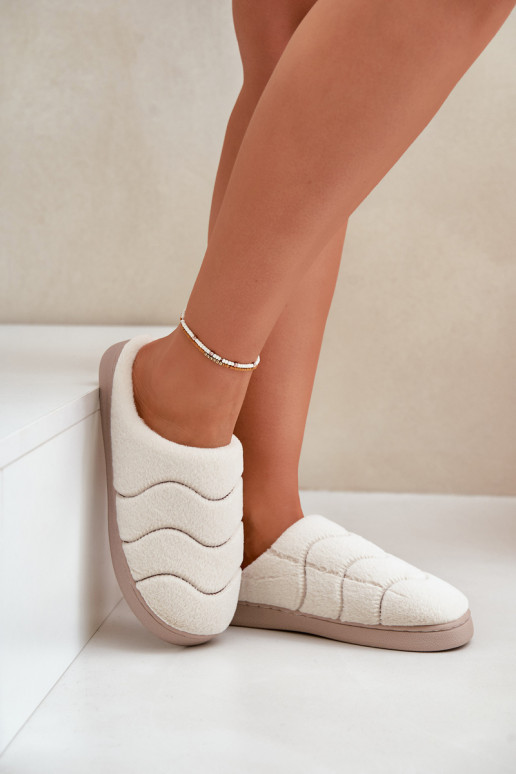 Chaussons chauds avec fourrure en beige Vamirae Chaussons chauds avec fourrure en beige Vamirae